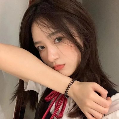 接近无限的白